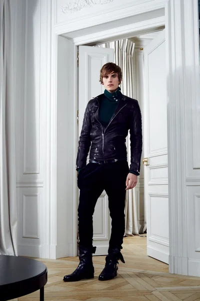 Look 8